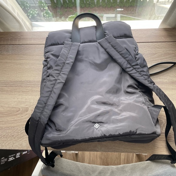 woven backpack - Picture 3 of 3